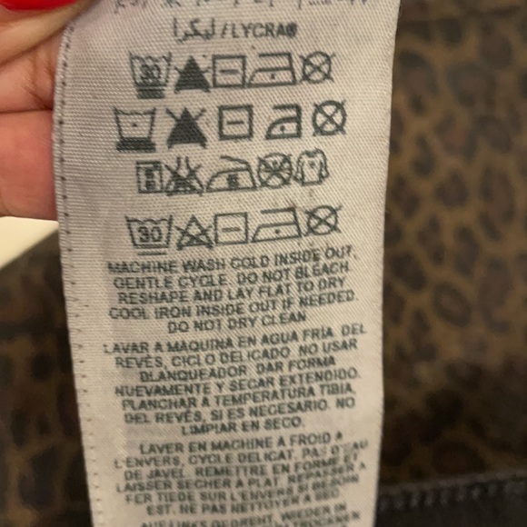 Guess Jeans. Coated denim. - Picture 7 of 7